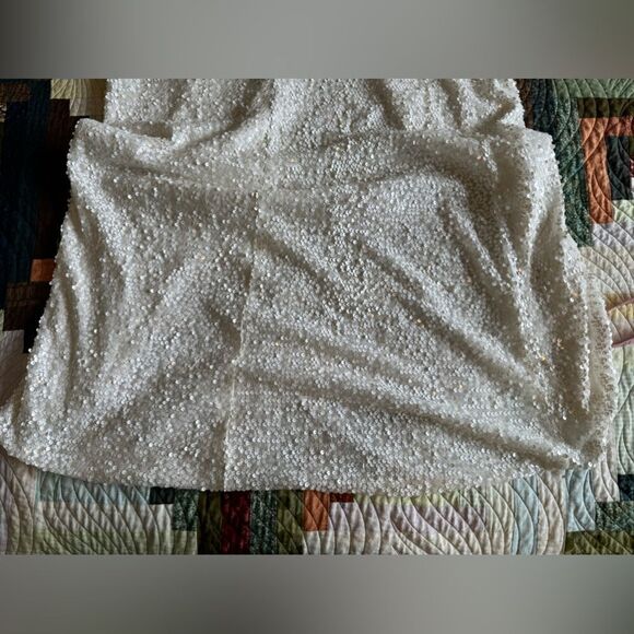 Hailey Adrianna Papell Fully Sequined White Asymmetrical Front Wrap Gown Size 12 - Picture 13 of 13